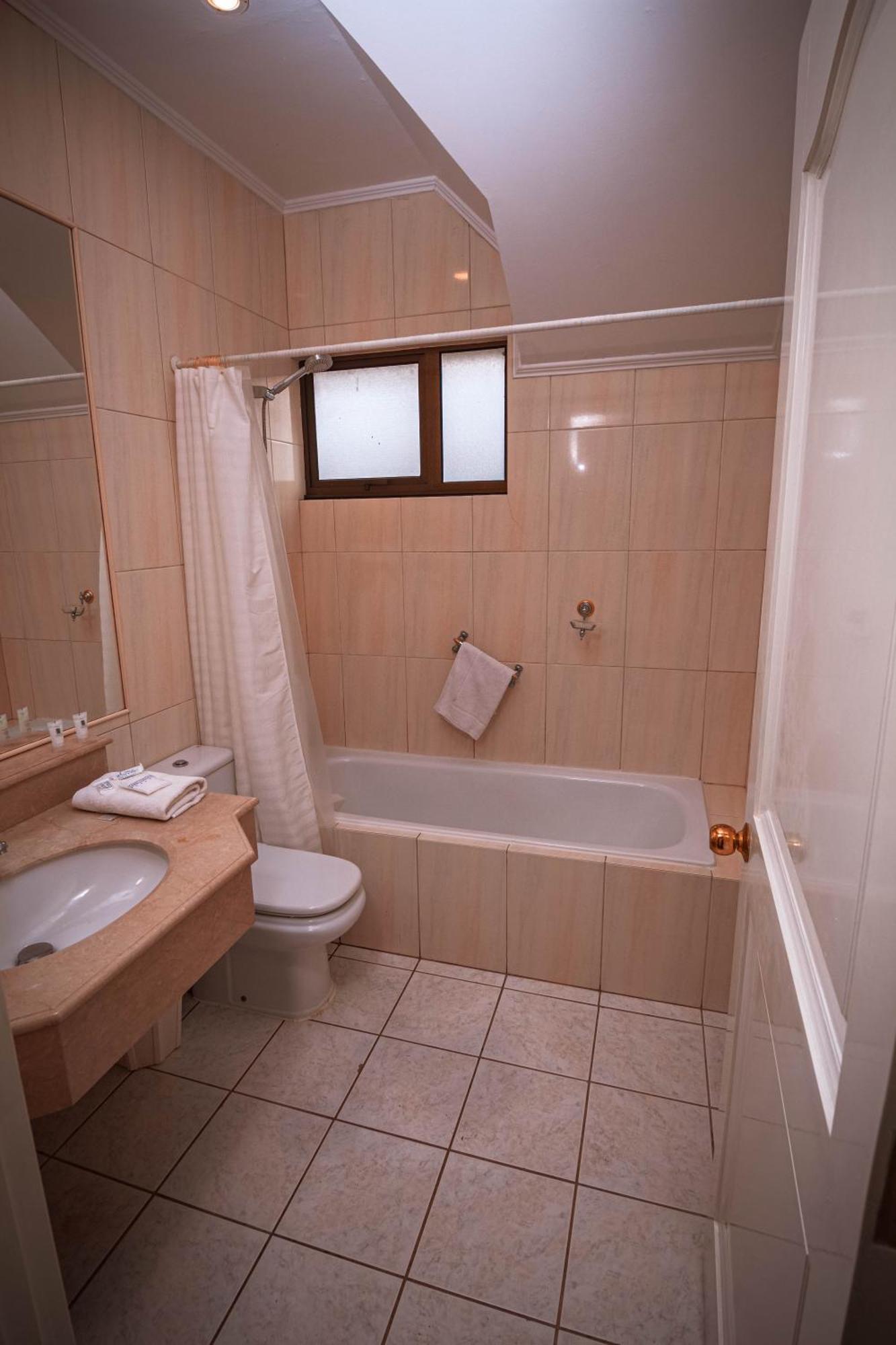 Hotel Inti Kuyen Plaza Pucón Екстериор снимка
